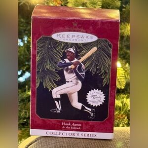 Vintage 1997 Hank Aaron Hallmark Keepsake Ornament with Trading Card and Box EUC